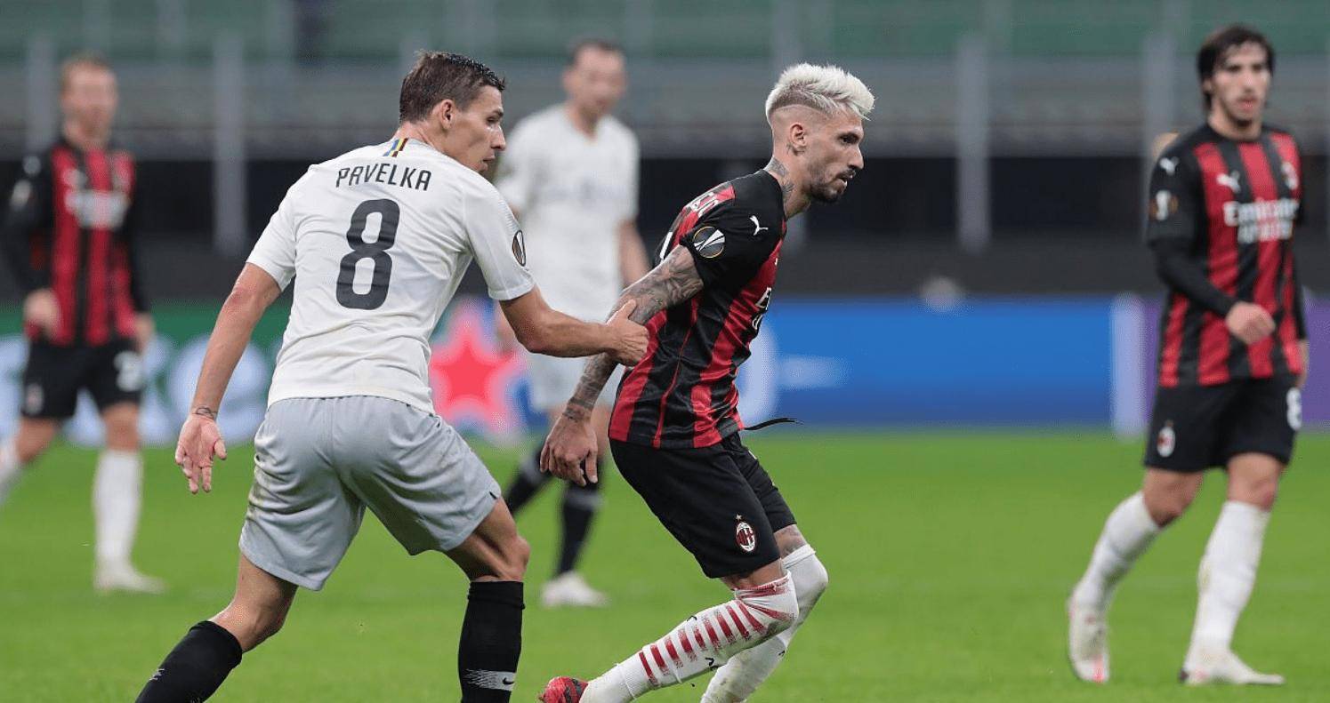 使曼联保持 使曼联保持