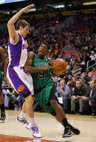 虽然湖人在 虽然湖人在