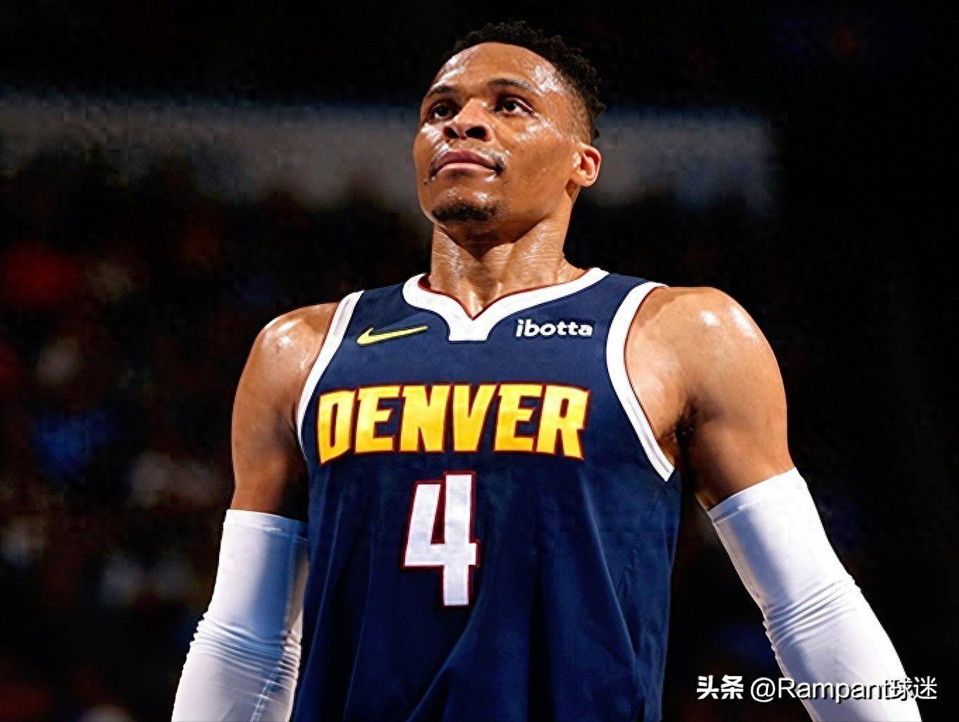 落到阴影里 落到阴影里