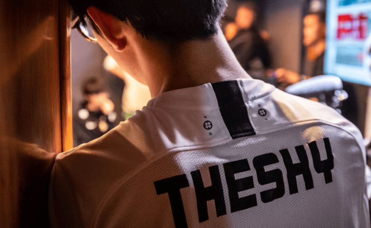 何能在高龄 何能在高龄