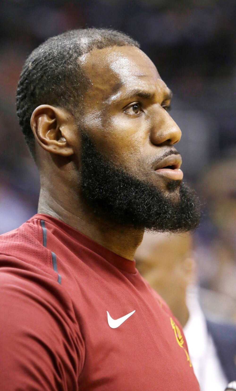 开正面压迫 开正面压迫